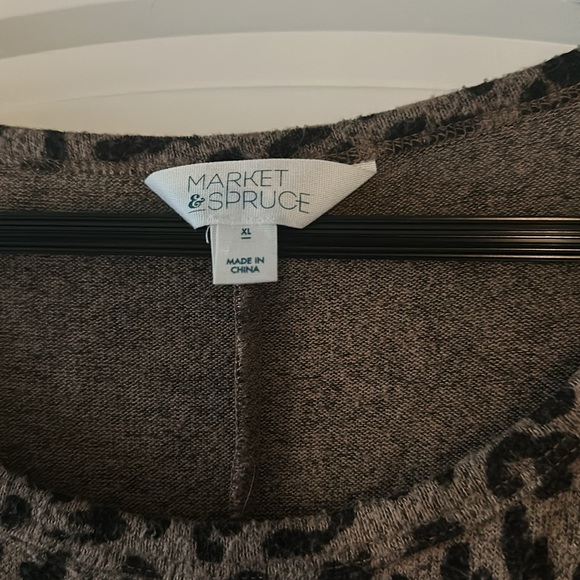 Super soft Market & Spruce lightweight 3/4 length sweater - Picture 3 of 4